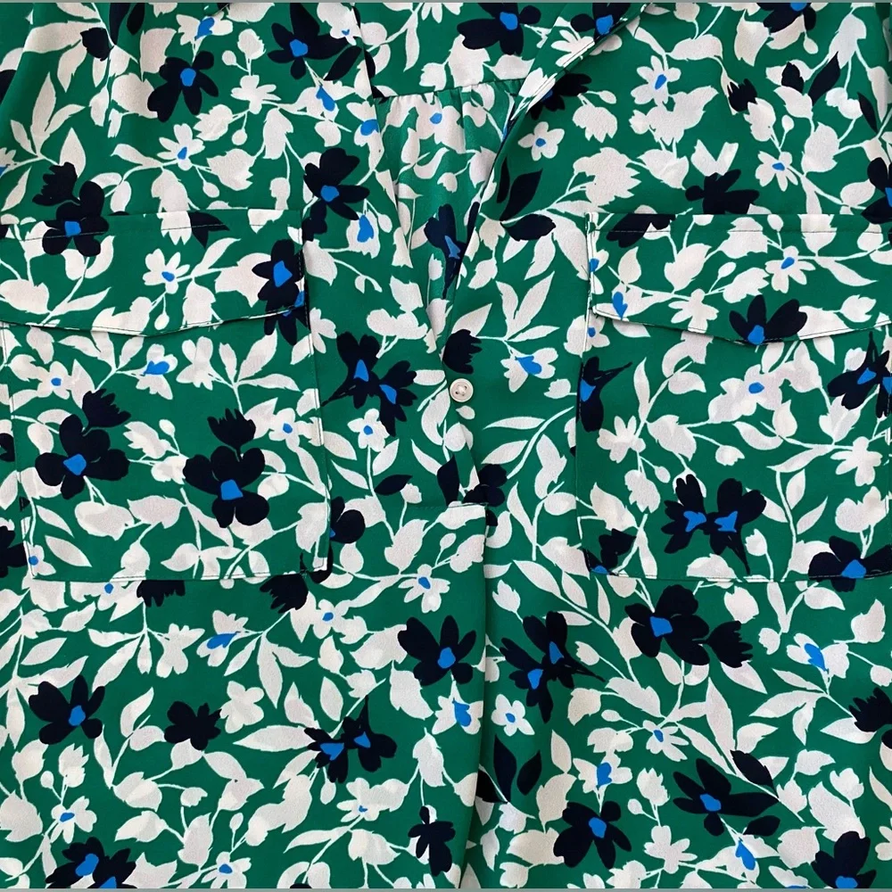 Ann Taylor Green Floral Collared V-Neck Long Sleeve Camp Blouse - Picture 8 of 10